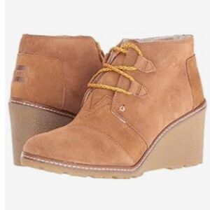 Toms Desert Wedge Women's Wheat Suede Bootie Size 6.5